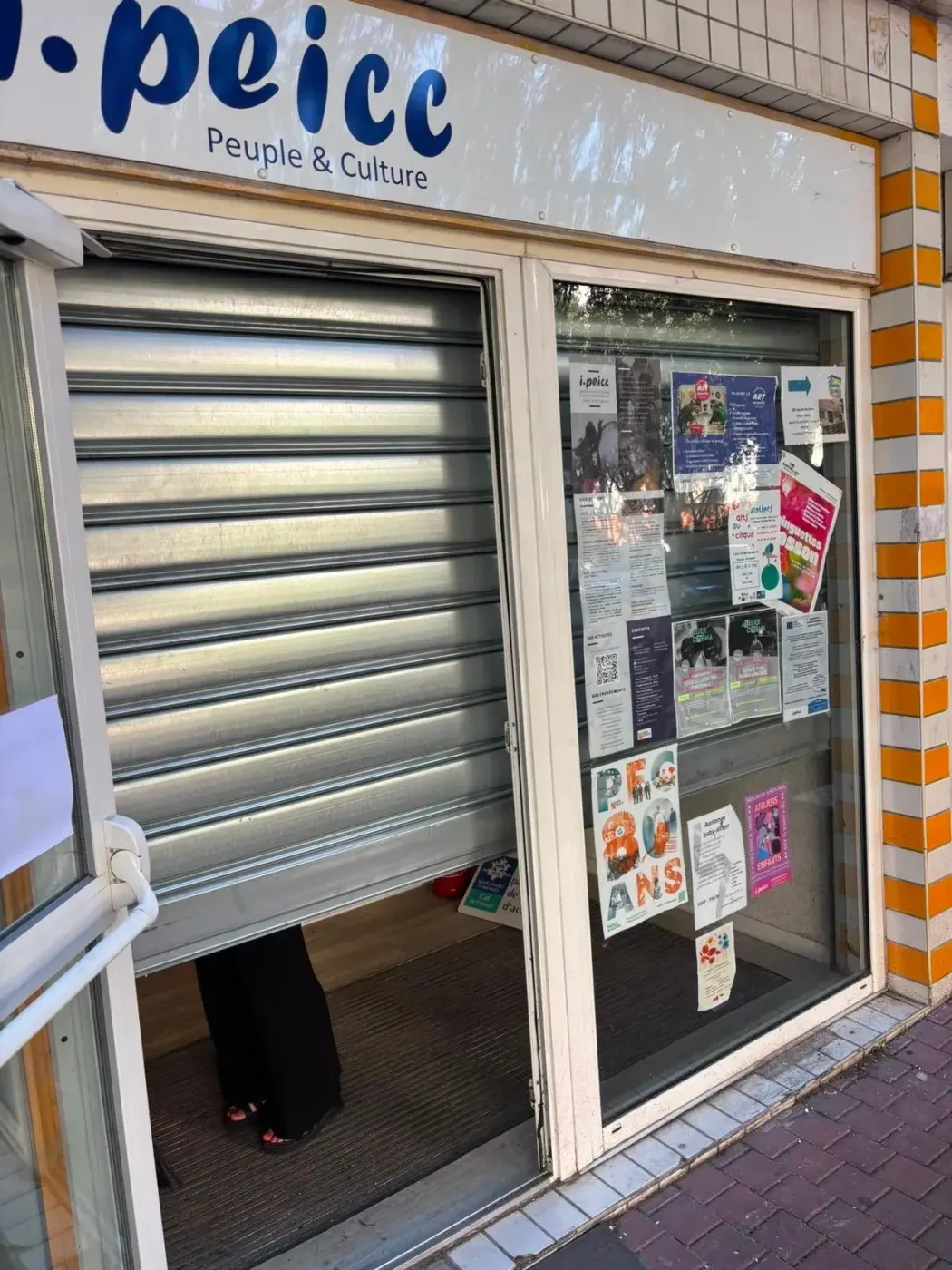 Déblocage de rideau métallique bloqué à Annecy